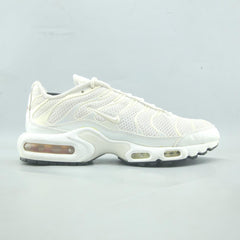 NIKE AIR MAX PLUS