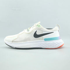 NIKE MILER REACT