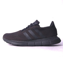 ADIDAS SWIFT RUN