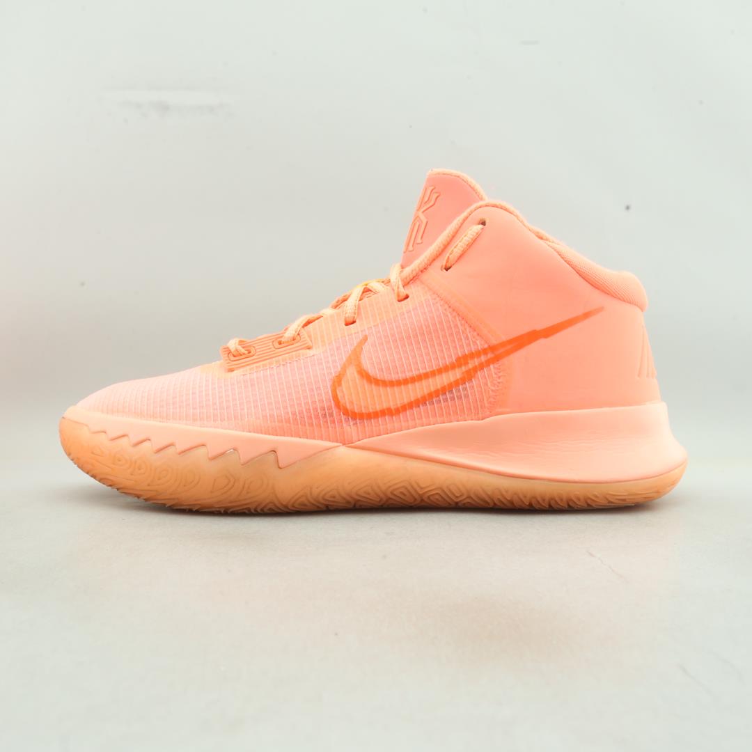 NIKE  KYRIE FLYTRAP 4