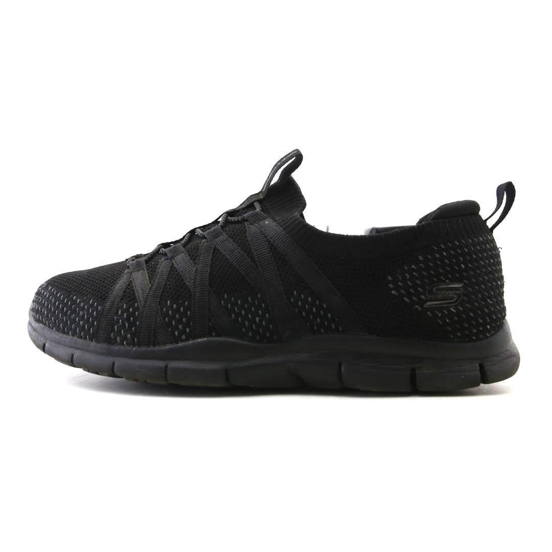 SKECHERS GRATIS - CHIC NEWNESS