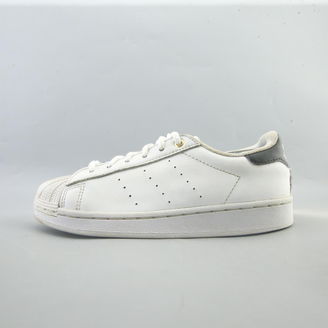 ADIDAS STAN SMITH VS SUPERSTAR
