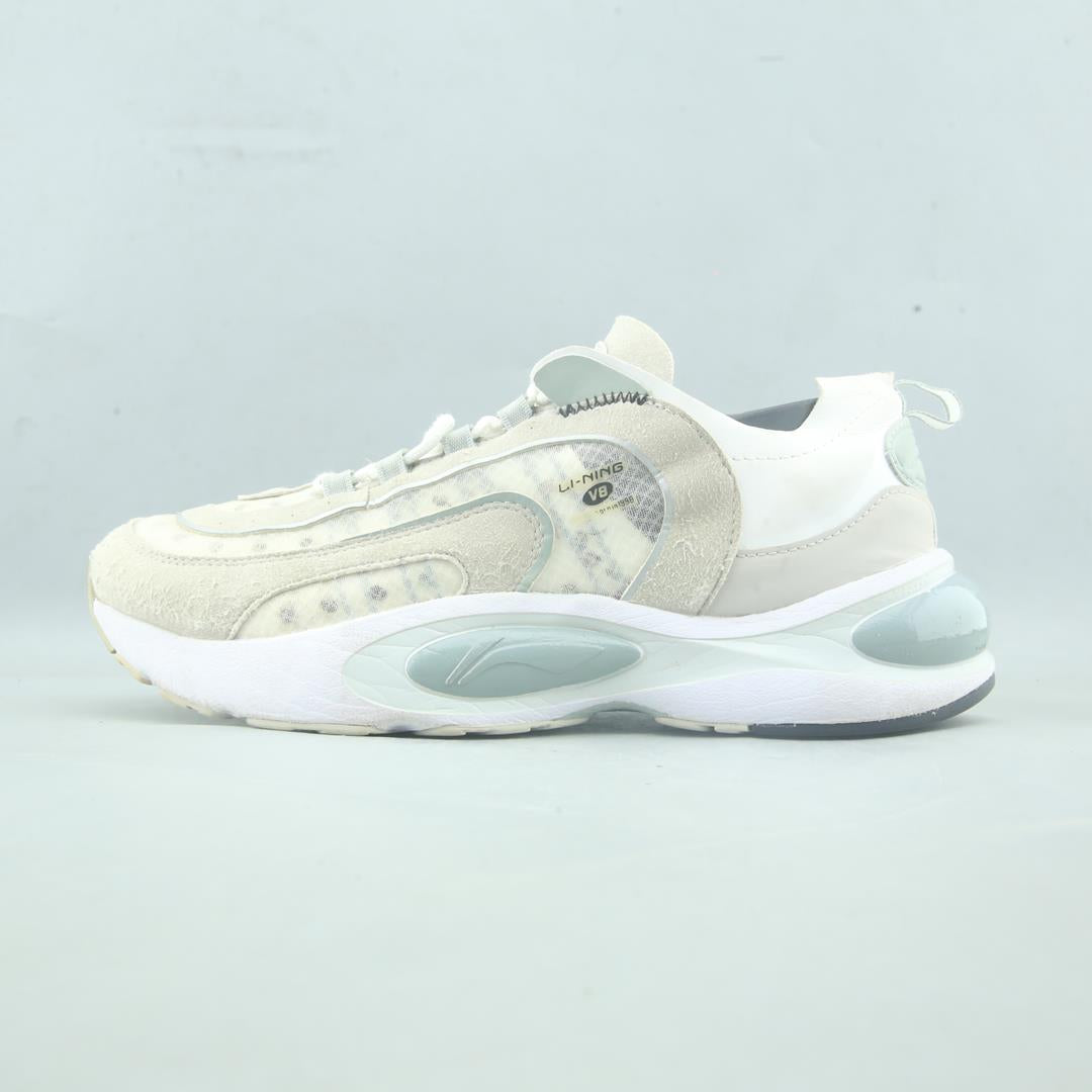 LI-NING V8