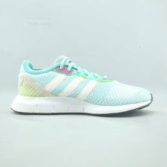 ADIDAS SWIFT RUN RF