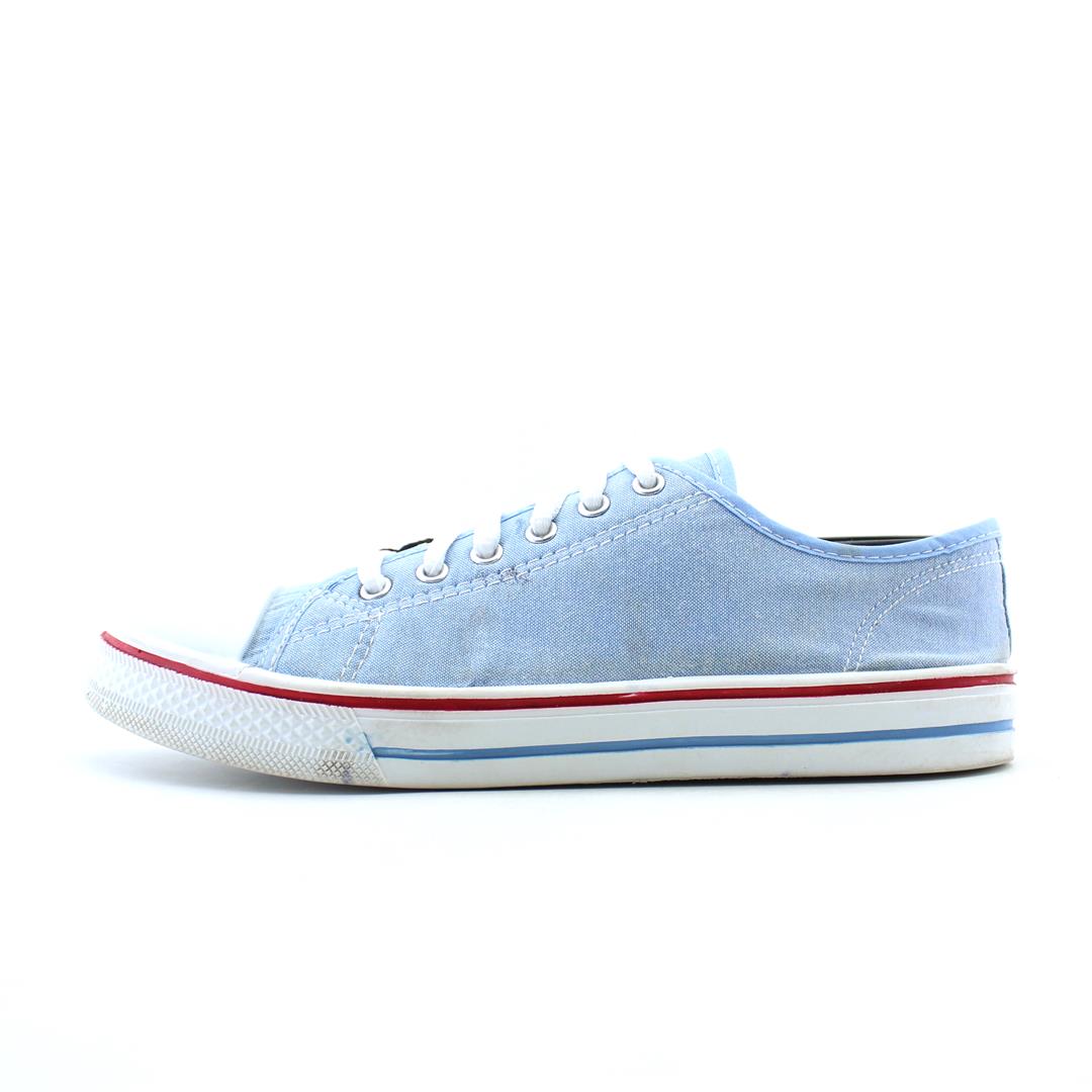BLU .