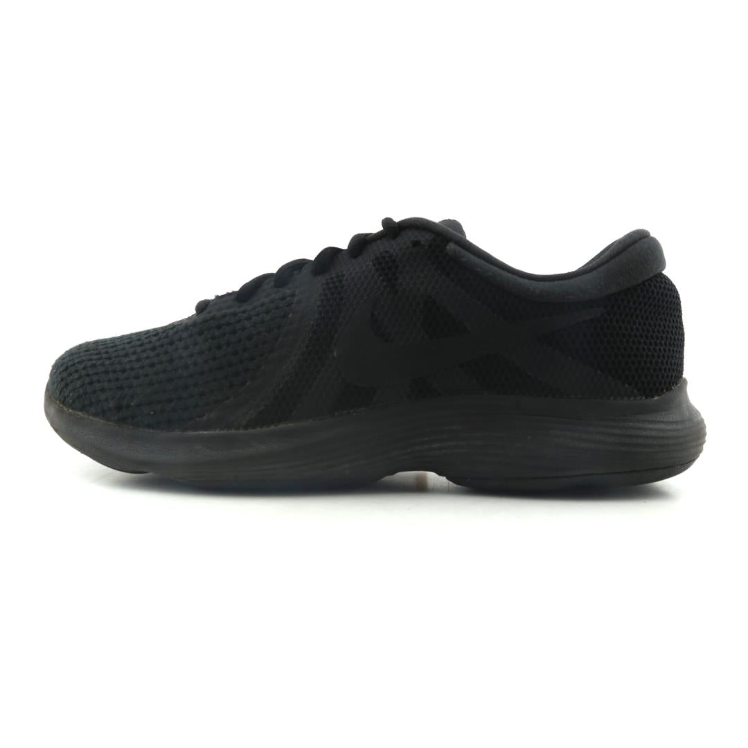 NIKE REVOLUTION 4