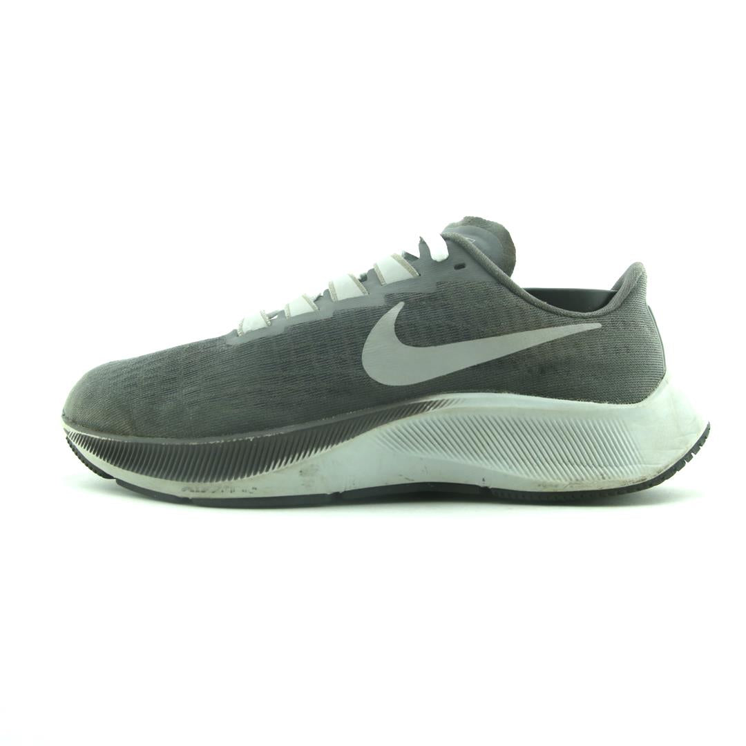 NIKE AIR ZOOM PEGASUS 37