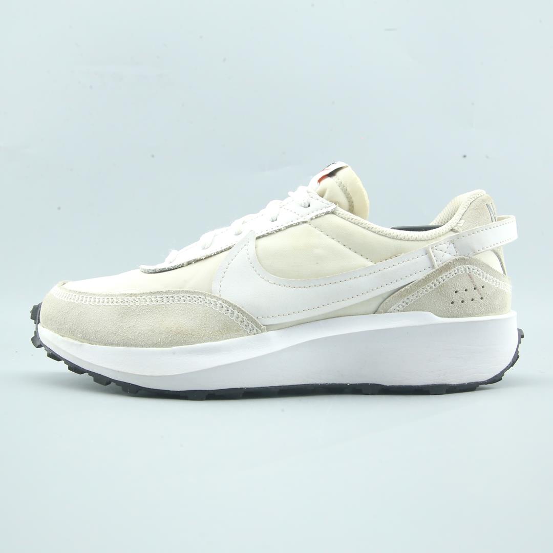 NIKE  WAFFLE DEBUT