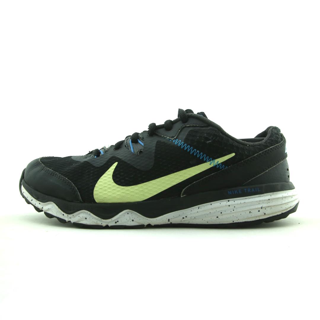 NIKE TRAIL