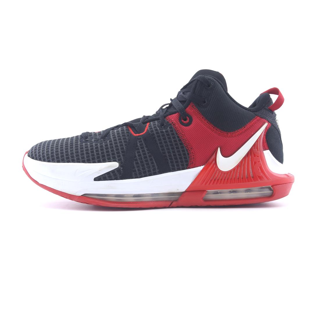 NIKE LEBRON WITNESS 7