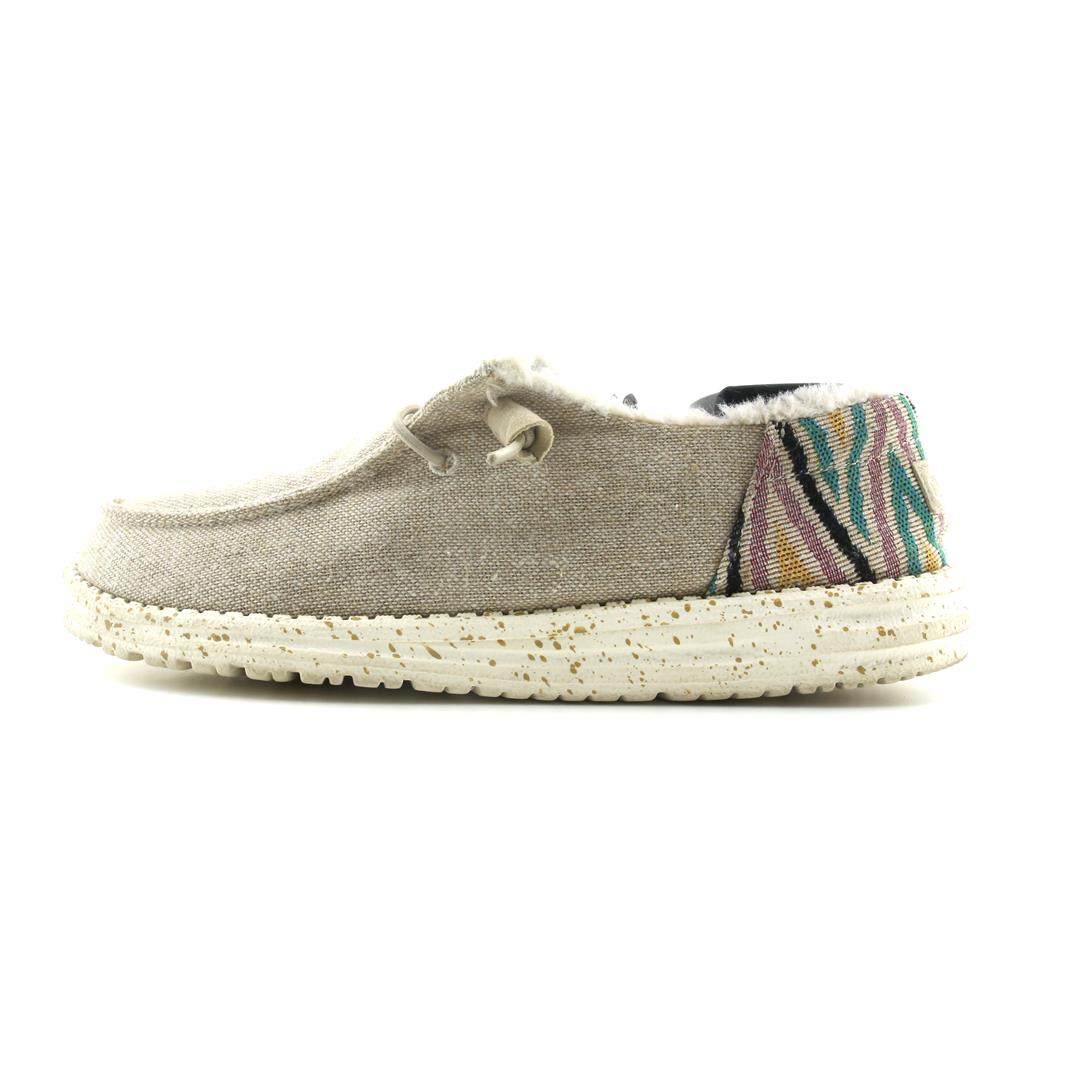 HEY DUDE WENDY HOLIDAY CHEERS