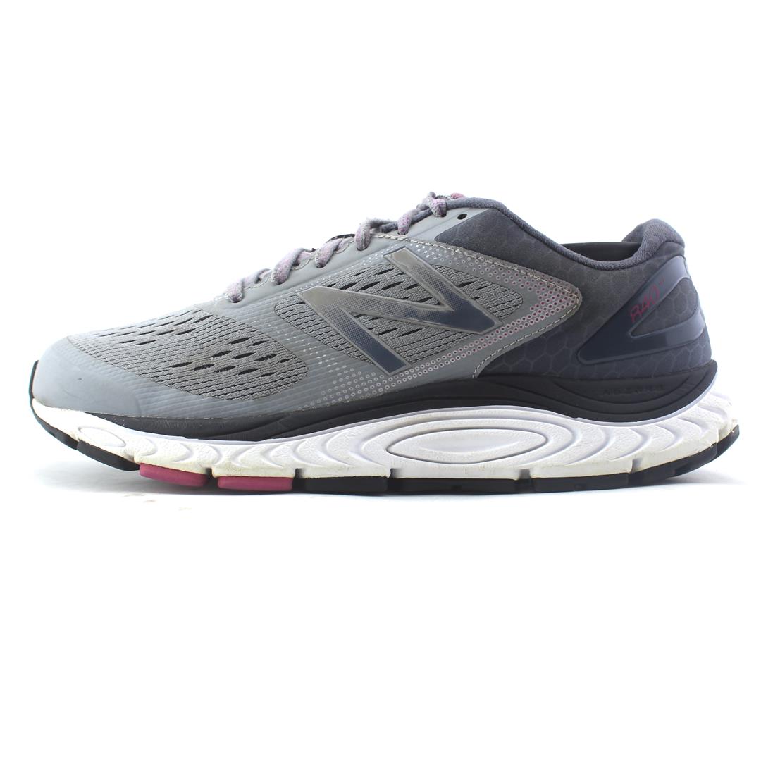 NEW BALANCE 840V4