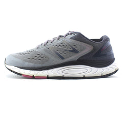 NEW BALANCE 840V4