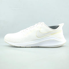 NIKE AIR ZOOM VOMERO 14