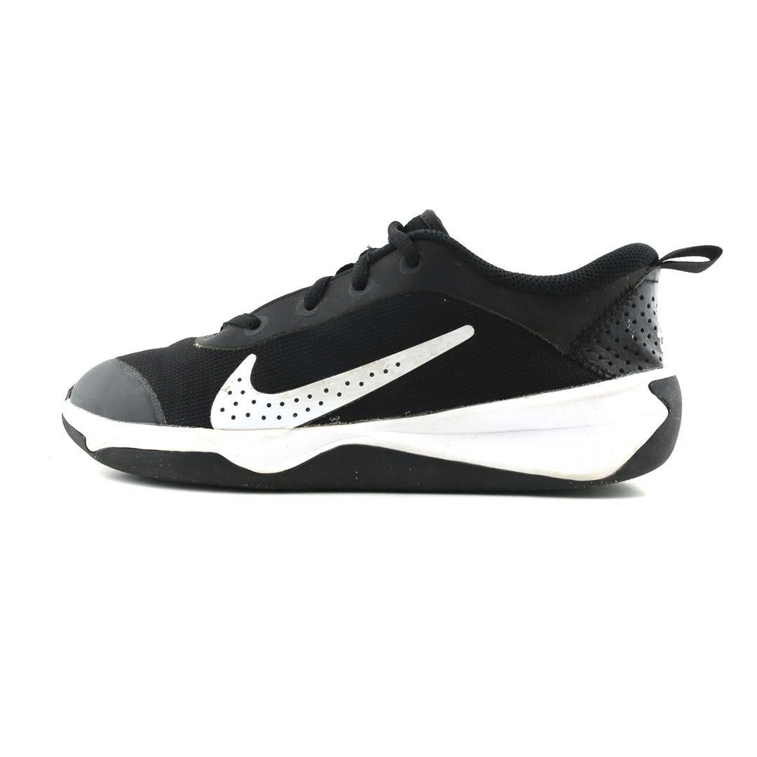 NIKE  OMNI MULTI-COURT