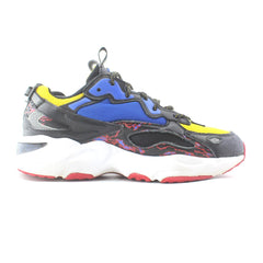 FILA RAY TRACER
