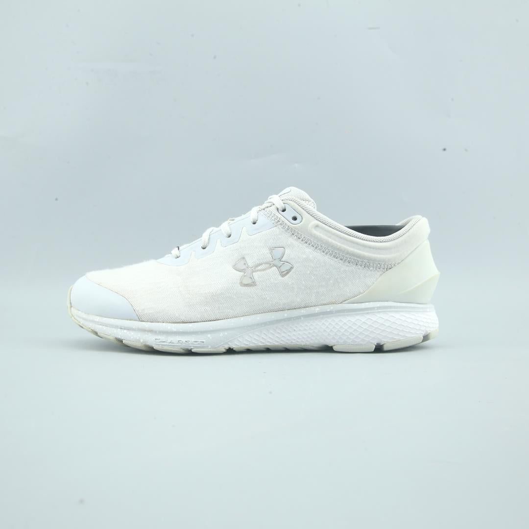 UNDER ARMOUR CHARGED ESCAPE 3