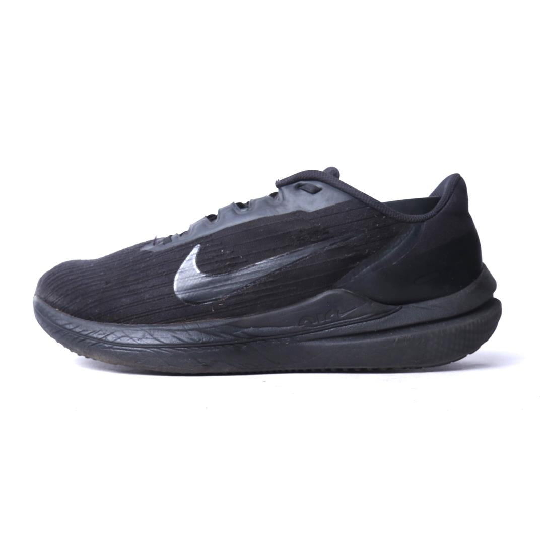 NIKE WINFLO 9