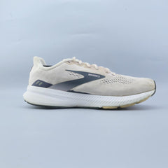 BROOKS LAUNCH 8