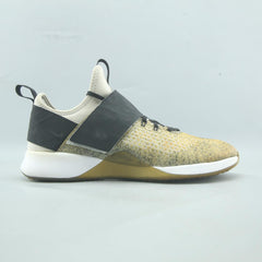 NIKE AIR ZOOM STRONG