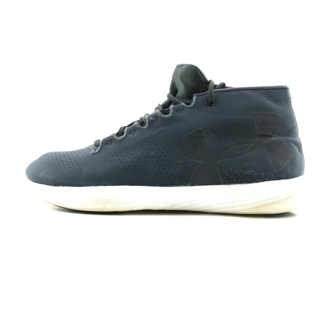 UNDER ARMOUR STREET PRECISION MID