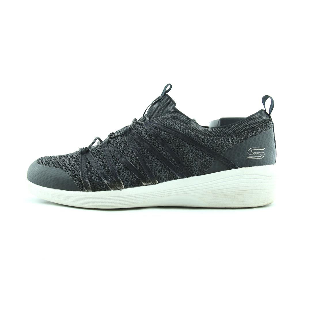 SKECHERS ARYA