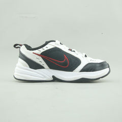 NIKE AIR MONARCH IV