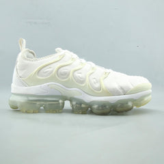 NIKE AIR VAPORMAX PLUS