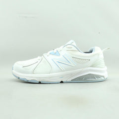 NEW BALANCE 857