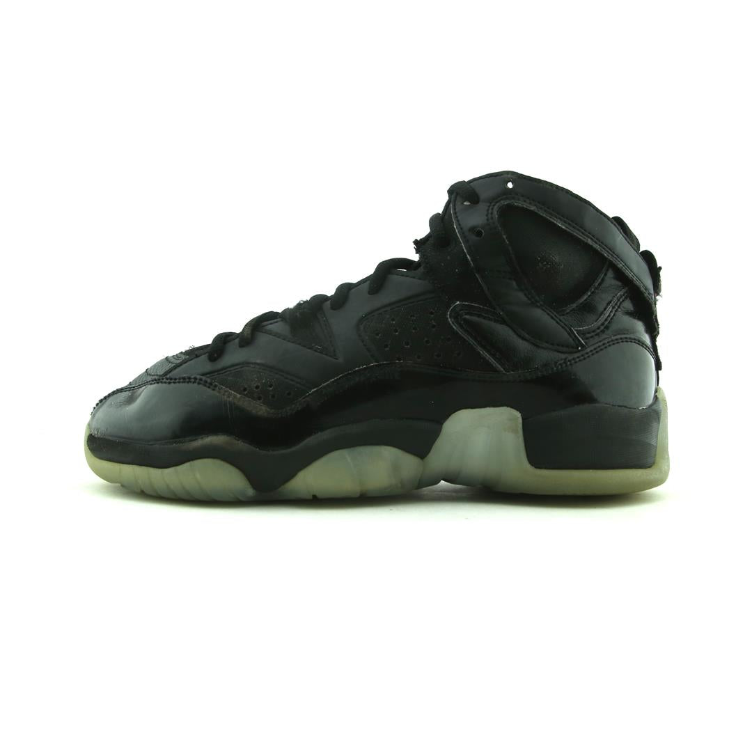 JORDAN JUMPMAN TWO TREY