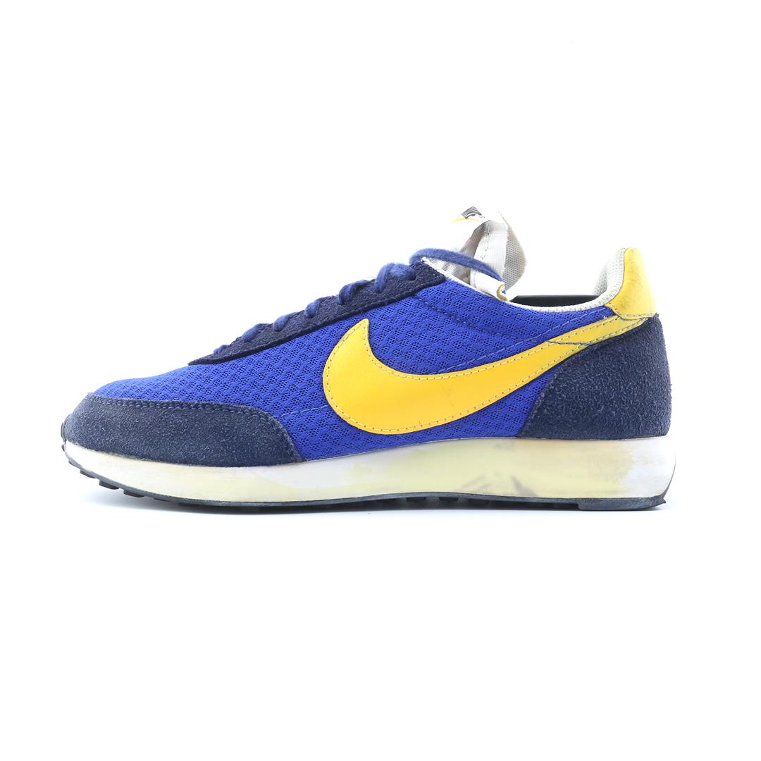 NIKE AIR TAILWIND 79