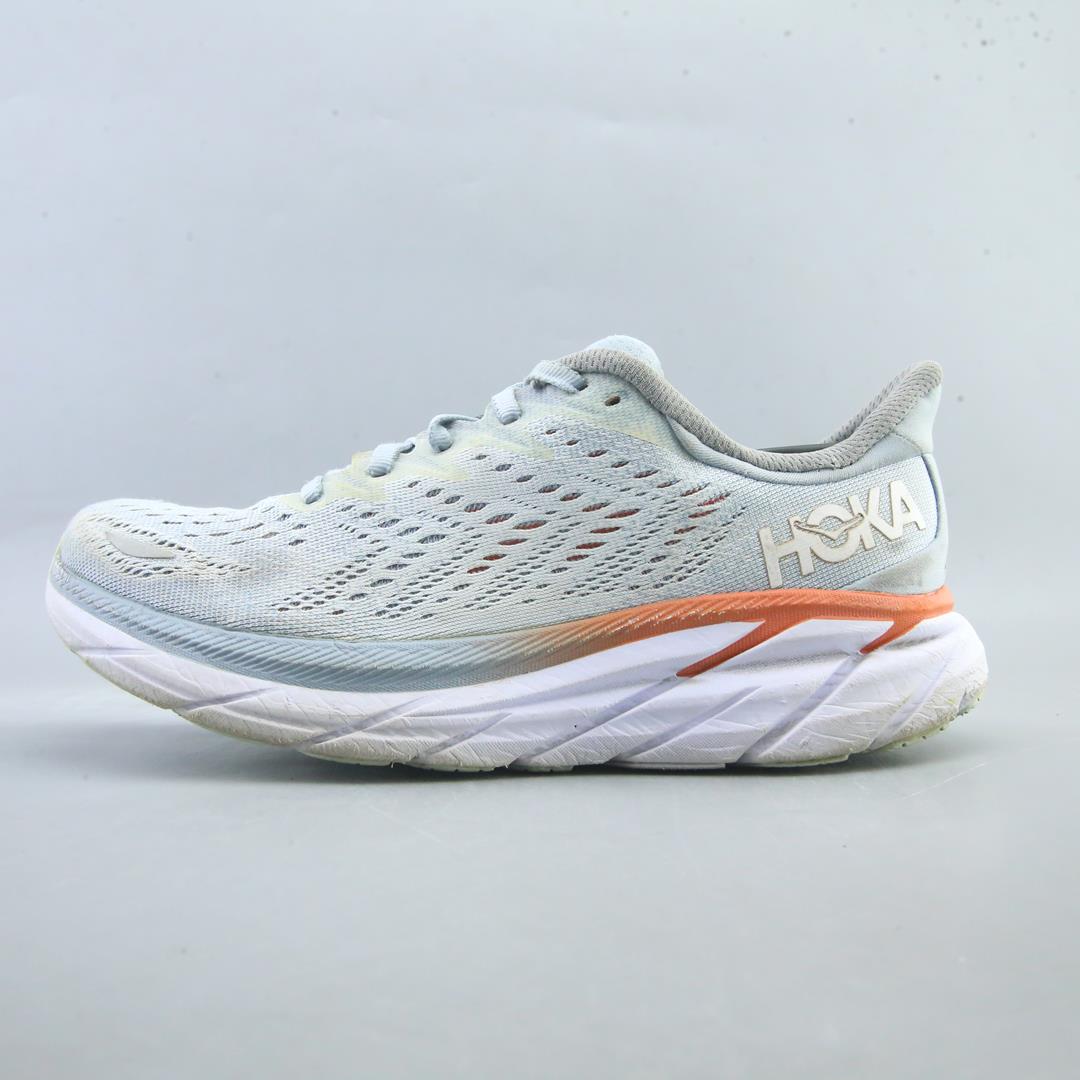 HOKA ONE ONE CLIFTON 8