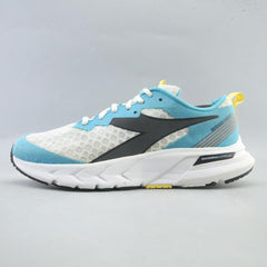 DIADORA  MYTHOS BLUSHIELD VOLO