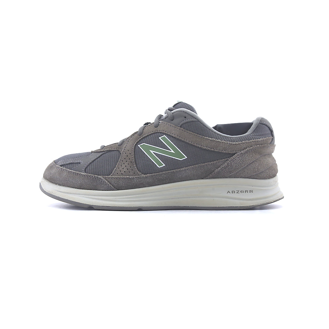 NEW BALANCE 877