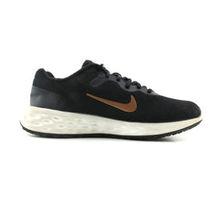 NIKE REVOLUTION 6