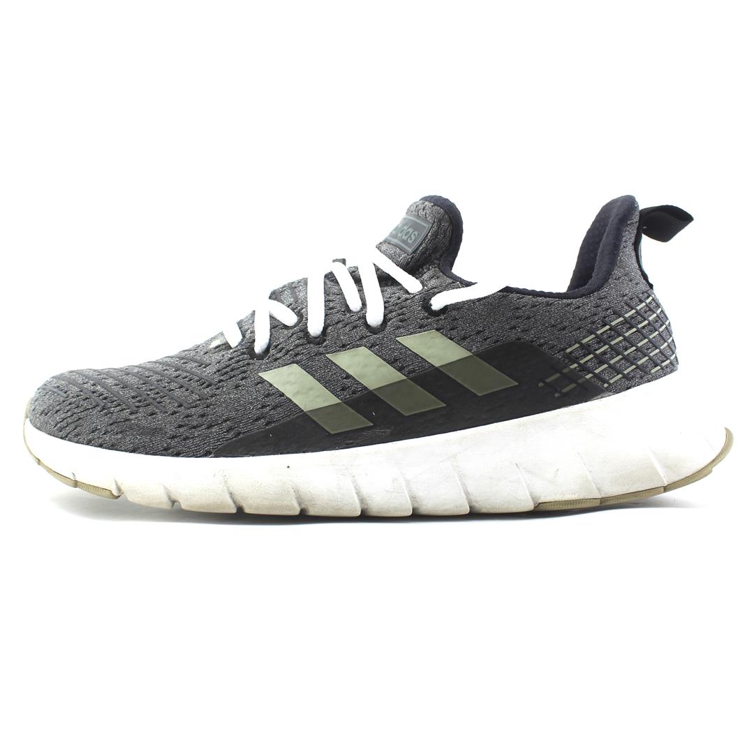 ADIDAS  ASWEEGO