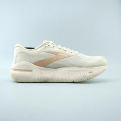 BROOKS GHOST MAX
