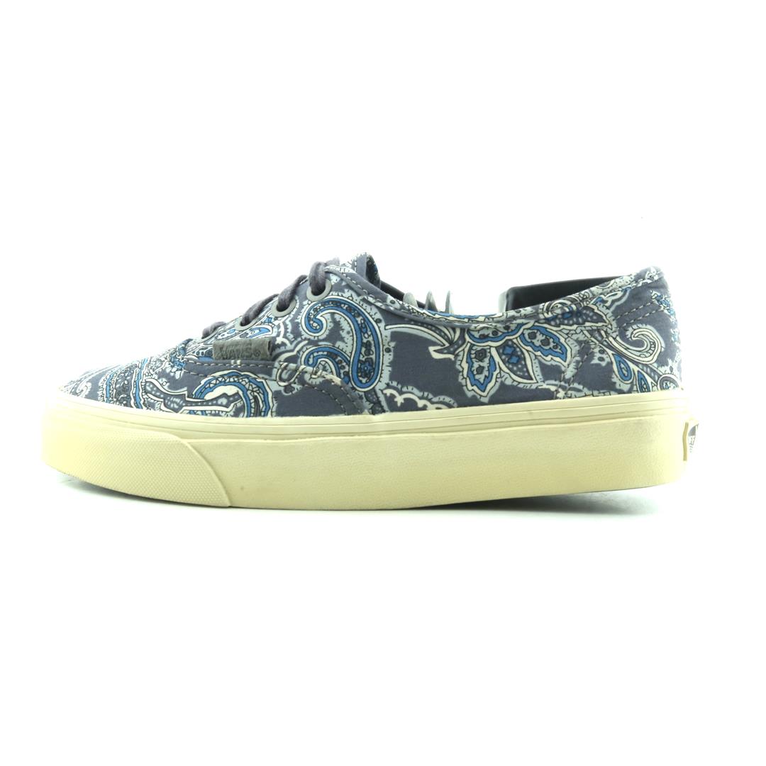 VANS AUTHENTIC