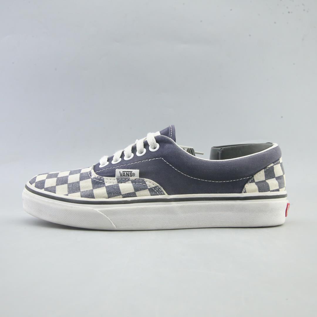 VANS AUTHENTIC