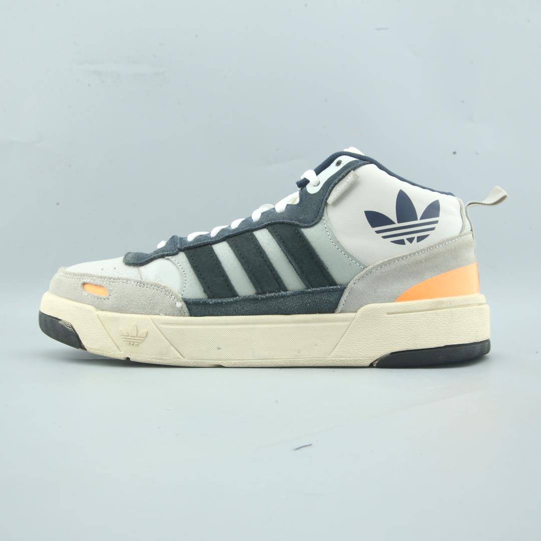 ADIDAS POST UP