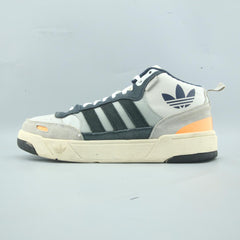 ADIDAS POST UP